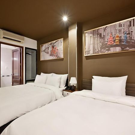 The Noble Swan Hotel New World Ho Chi Minh City Exterior photo